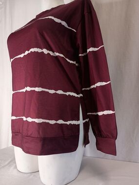 Women's Size Large Burgundy T-shirt Pullover Fall Autumn Casual